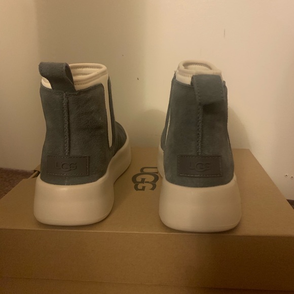 NIB UGG Boom Bootie - Picture 3 of 5